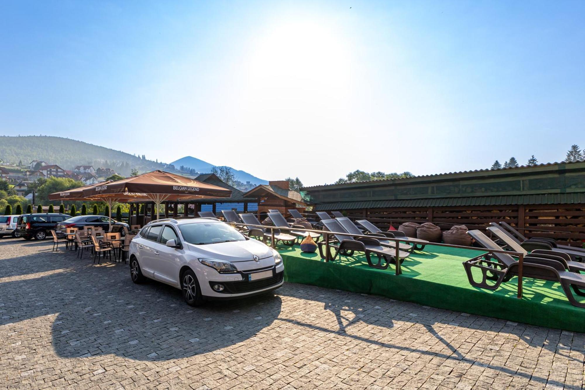 La Кrechunu Hotel Bukovel Ngoại thất bức ảnh
